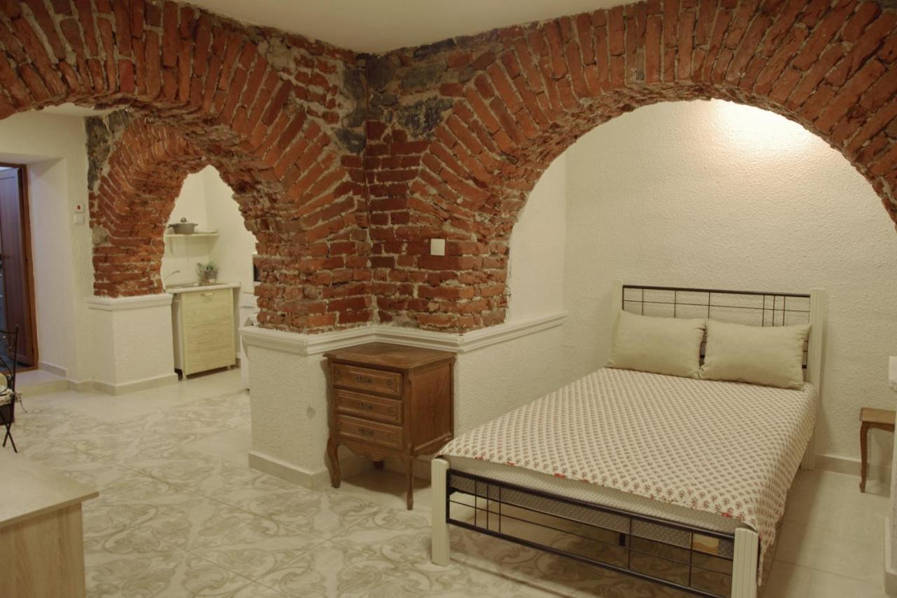 Interhost Guest Rooms And Apartments Sofia Eksteriør billede