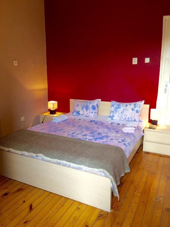 Interhost Guest Rooms And Apartments Sofia Eksteriør billede
